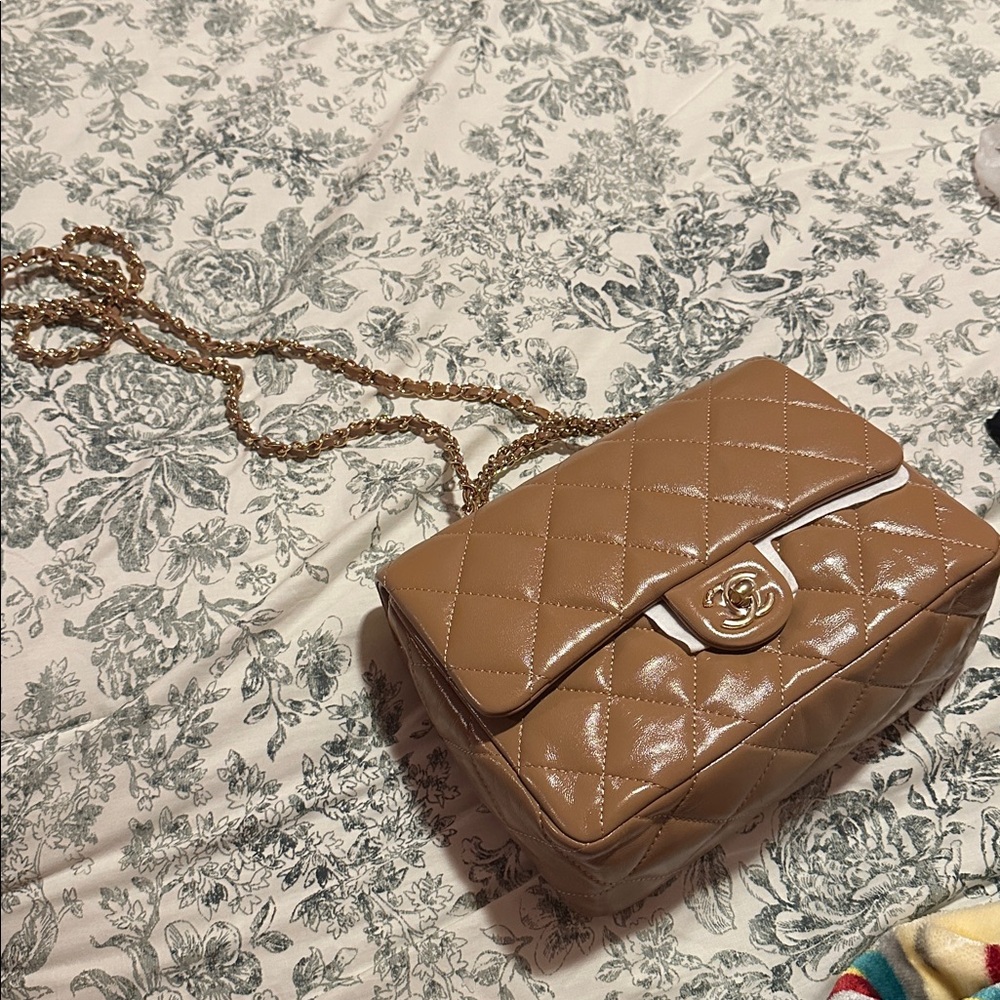 Tan Quilted Leather Bag with Gold Chain - Picture 6 of 6
